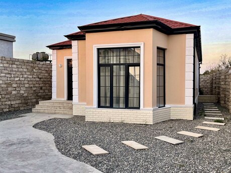 3 otaqlı həyət evi/bağ evi - Şağan q. - 110 m²
