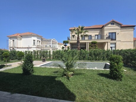 5 otaqlı həyət evi/bağ evi - Sabunçu q. - 230 m²
