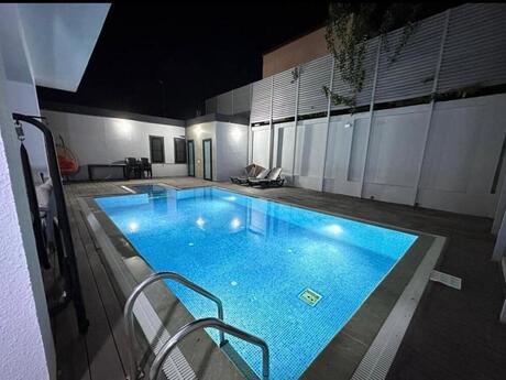 4 otaqlı həyət evi/bağ evi - Bilgəh q. - 300 m²