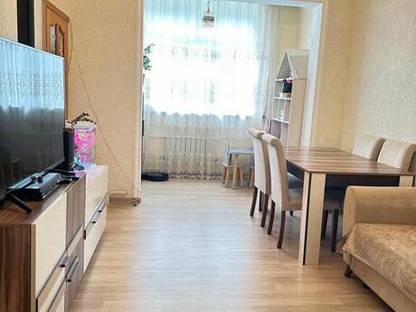 Elan №5451090 - Bakı, Memar Əcəmi m., 2 otaqlı, 54 m², 2/5 mərtəbə