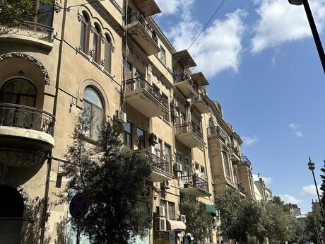 4 otaqlı köhnə tikili - Sahil m. - 120 m²