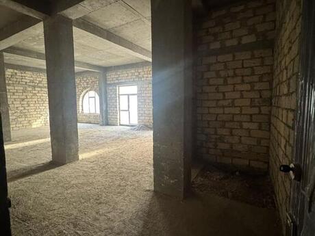 Obyekt - Ağ şəhər q. - 145 m²