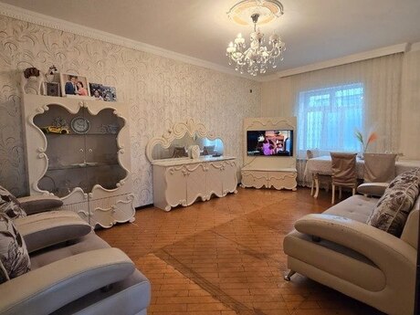 3 otaqlı həyət evi/bağ evi - Binə q. - 140 m²