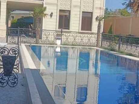 4 otaqlı həyət evi/bağ evi - Novxanı q. - 210 m²