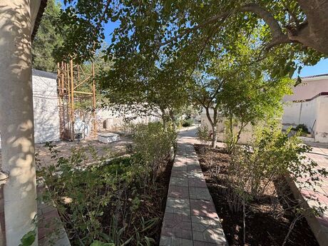 4 otaqlı həyət evi/bağ evi - Şüvəlan q. - 80 m²