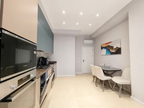 3 otaqlı yeni tikili - Nizami m. - 118 m²
