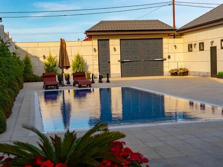 4 otaqlı həyət evi/bağ evi - Nardaran q. - 200 m²