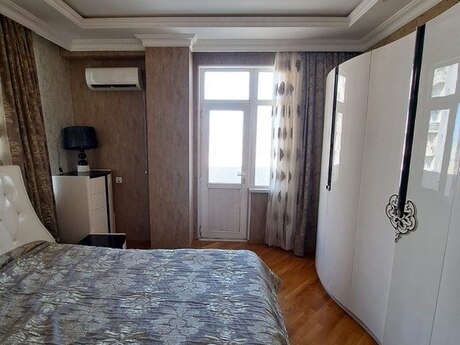 3-комнатная квартира, 136 м², İnşaatçılar: 308 000 ₼ 3