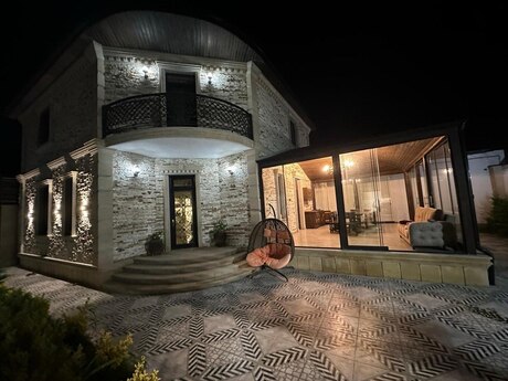 4 otaqlı həyət evi/bağ evi - Mərdəkan q. - 350 m²