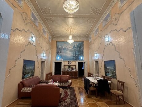 7 otaqlı həyət evi/bağ evi - Xaçmaz - 700 m²