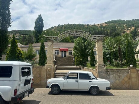 Obyekt - Yardımlı - 338.4 m²