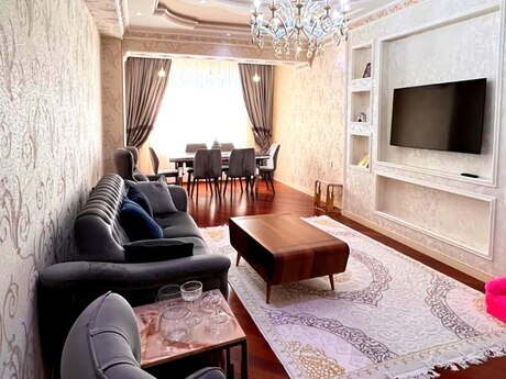 Elan №5460860 - Bakı, Qara Qarayev m., 4 otaqlı, 168 m², 13/17 mərtəbə
