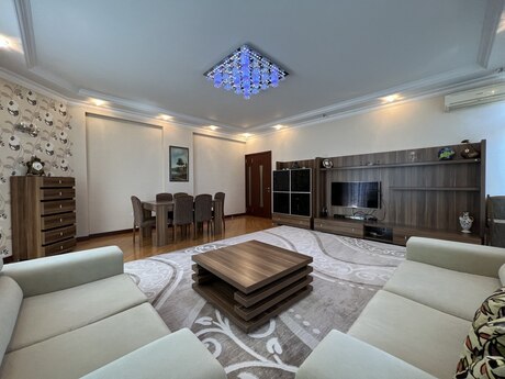 5 otaqlı yeni tikili - 28 May m. - 285 m²