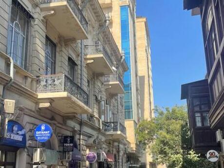 Объявление №5461356 - Баку, м. Низами, 8-комн., 250 м², 2/2 этаж