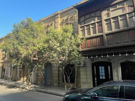 8 otaqlı mənzil, 250 m², Nizami: 830 000 ₼ 3