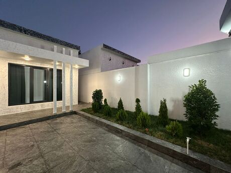 4 otaqlı həyət evi/bağ evi - Şüvəlan q. - 110 m²