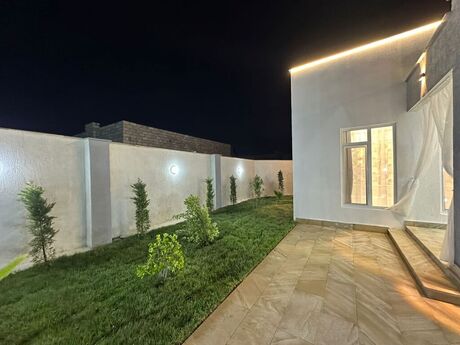 4 otaqlı həyət evi/bağ evi - Şüvəlan q. - 150 m²