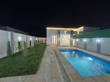 4 otaqlı həyət evi/bağ evi - Şüvəlan q. - 150 m²