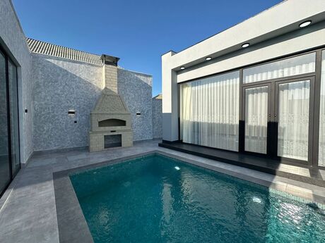 4 otaqlı həyət evi/bağ evi - Şüvəlan q. - 200 m²