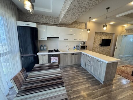 3-комн. новостройка - м. Шах Исмаил Хатаи - 120 м²