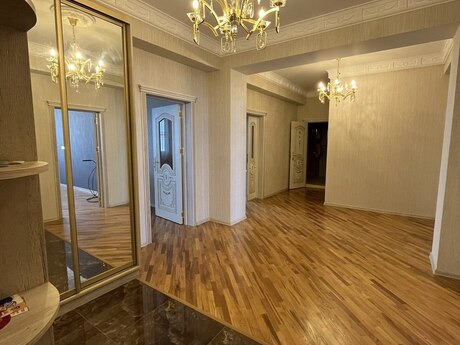 Elan №5463833 - Bakı, 20 Yanvar m., 4 otaqlı, 183 m², 12/16 mərtəbə