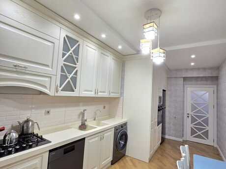 3 otaqlı mənzil, 110 m², Əhmədli: 305 000 ₼ 5