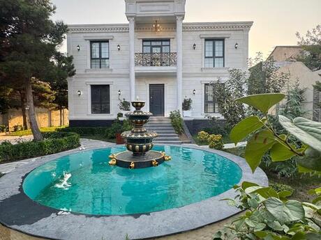 5 otaqlı həyət evi/bağ evi - Mərdəkan q. - 320 m²