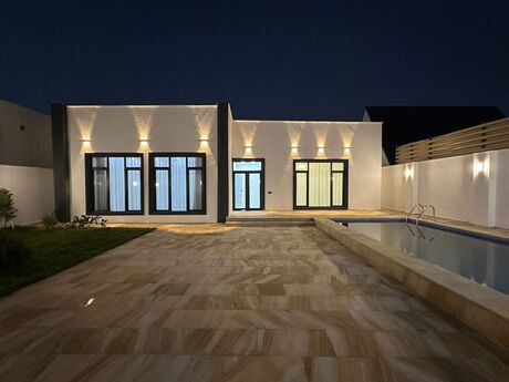 4 otaqlı həyət evi/bağ evi - Şüvəlan q. - 190 m²