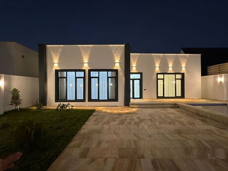4 otaqlı həyət evi/bağ evi - Şüvəlan q. - 190 m²