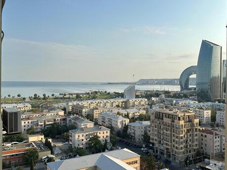 Elan №5467158 - Bakı, Şah İsmayıl Xətai m., 3 otaqlı, 130 m², 16/20 mərtəbə