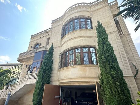 8 otaqlı həyət evi/bağ evi - Azadlıq Prospekti m. - 800 m²