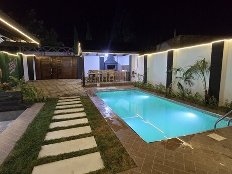 4 otaqlı həyət evi/bağ evi - Novxanı q. - 120 m²