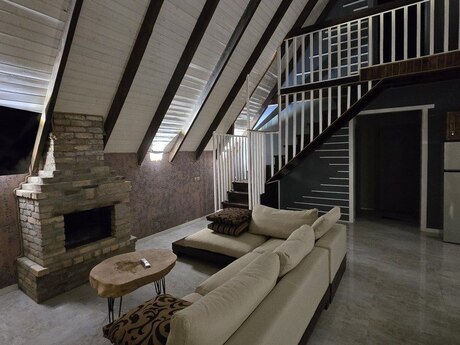 4 otaqlı həyət evi/bağ evi - Novxanı q. - 120 m²