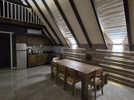 4 otaqlı həyət evi/bağ evi - Novxanı q. - 120 m²