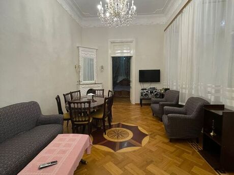 Объявление №5467050 - Баку, м. Низами, 3-комн., 105 м², 3/3 этаж