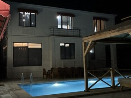 6-комн. дом/дача - пос. Мардакан - 400 м²