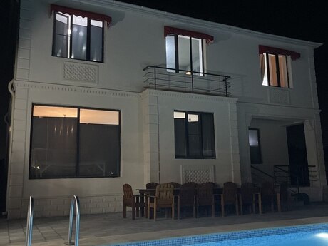 6-комн. дом/дача - пос. Мардакан - 400 м²