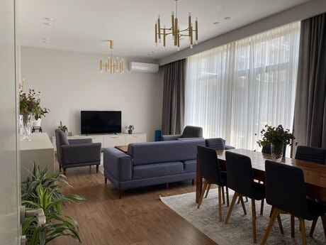 6-комн. дом/дача - пос. Баилова - 370 м²