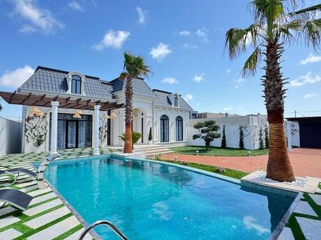 5 otaqlı həyət evi/bağ evi - Mərdəkan q. - 300 m²
