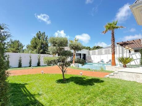 5 otaqlı həyət evi/bağ evi - Mərdəkan q. - 300 m²