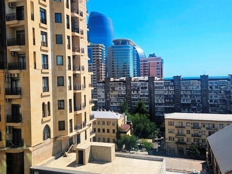 5 otaqlı yeni tikili - 28 May m. - 265 m²