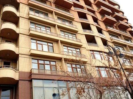 Объявление №5471921 - Баку, м. Низами, 4-комн., 340 м², 16/16 этаж