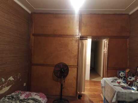 5 otaqlı köhnə tikili - Neftçilər m. - 125 m²