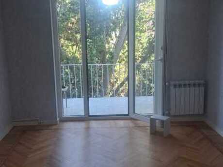 3 otaqlı köhnə tikili - İçəri Şəhər m. - 80 m²