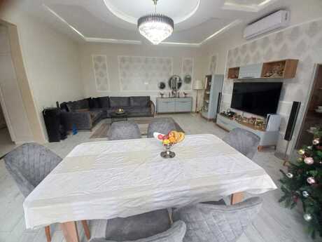 4 otaqlı həyət evi/bağ evi - Qala q. - 200 m²