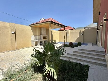 4 otaqlı həyət evi/bağ evi - Şüvəlan q. - 100 m²