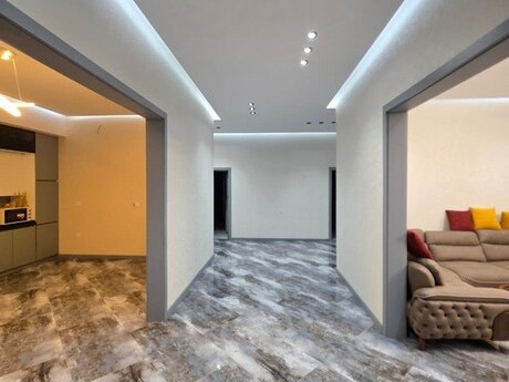 4 otaqlı həyət evi/bağ evi - Mərdəkan q. - 160 m²