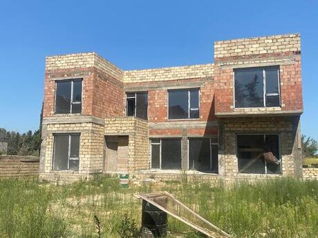 5 otaqlı həyət evi/bağ evi - Novxanı q. - 150 m²