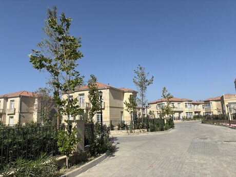 8 otaqlı həyət evi/bağ evi - Nardaran q. - 420 m²