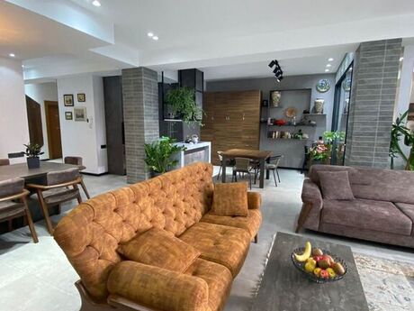 4 otaqlı yeni tikili - İnşaatçılar m. - 160 m²